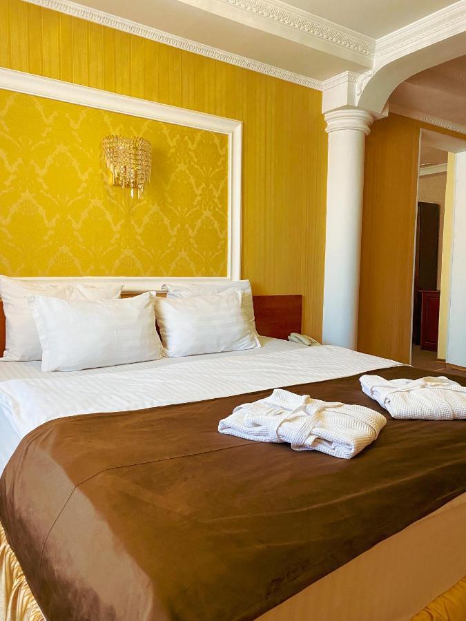 Nomad Hotel Astana Eksteriør bilde