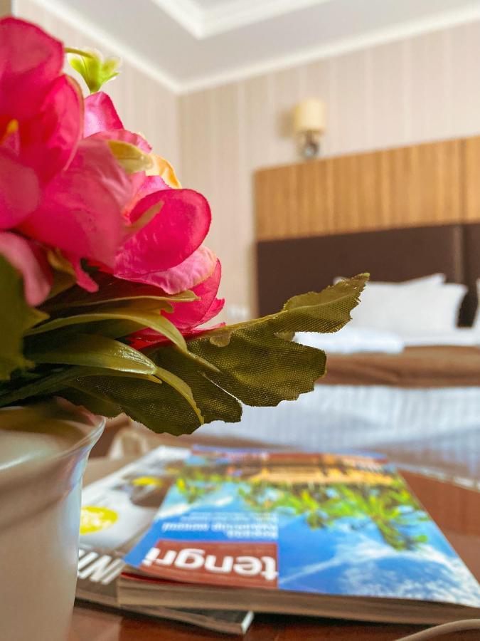 Nomad Hotel Astana Eksteriør bilde